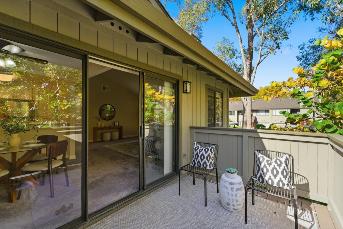 Detail Gallery Image 13 of 17 For 1913 La Terrace Cir, San Jose,  CA 95123 - 2 Beds | 2 Baths