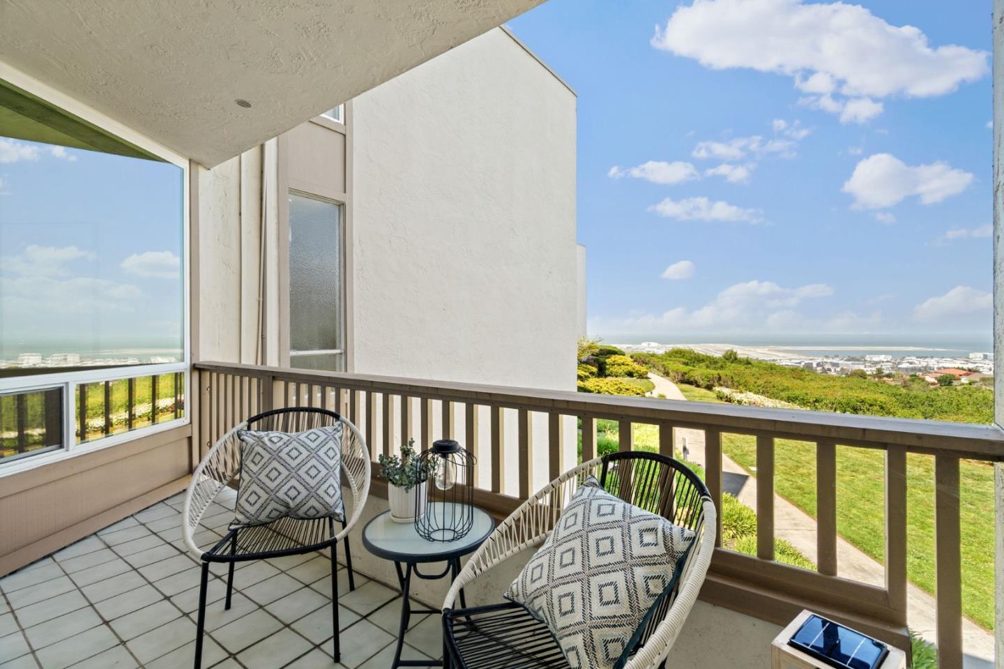 Detail Gallery Image 13 of 33 For 320 Vallejo Dr #22,  Millbrae,  CA 94030 - 2 Beds | 2 Baths