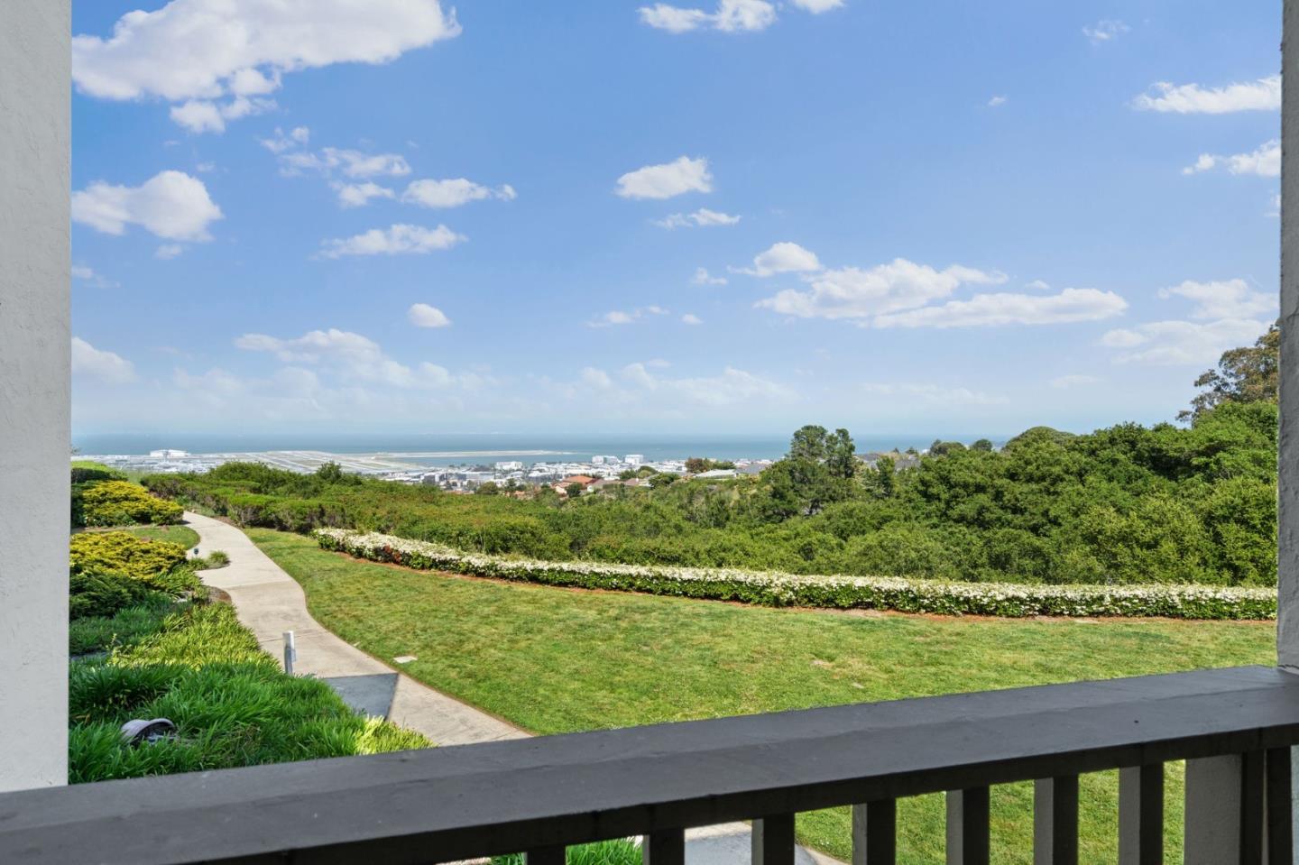 Detail Gallery Image 14 of 33 For 320 Vallejo Dr #22,  Millbrae,  CA 94030 - 2 Beds | 2 Baths