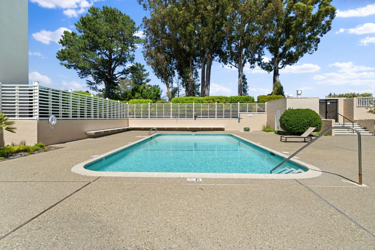 Detail Gallery Image 27 of 33 For 320 Vallejo Dr #22,  Millbrae,  CA 94030 - 2 Beds | 2 Baths