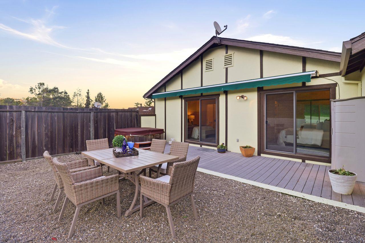 Detail Gallery Image 13 of 14 For 1152 Village Dr, Belmont,  CA 94002 - 3 Beds | 3/1 Baths