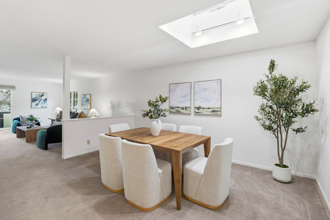 Detail Gallery Image 4 of 14 For 1152 Village Dr, Belmont,  CA 94002 - 3 Beds | 3/1 Baths