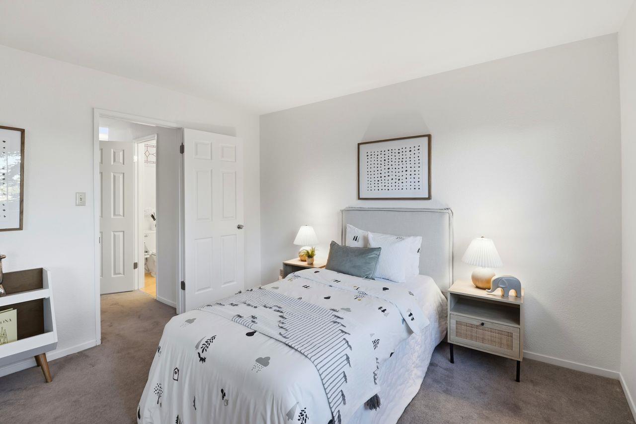 Detail Gallery Image 7 of 14 For 1152 Village Dr, Belmont,  CA 94002 - 3 Beds | 3/1 Baths