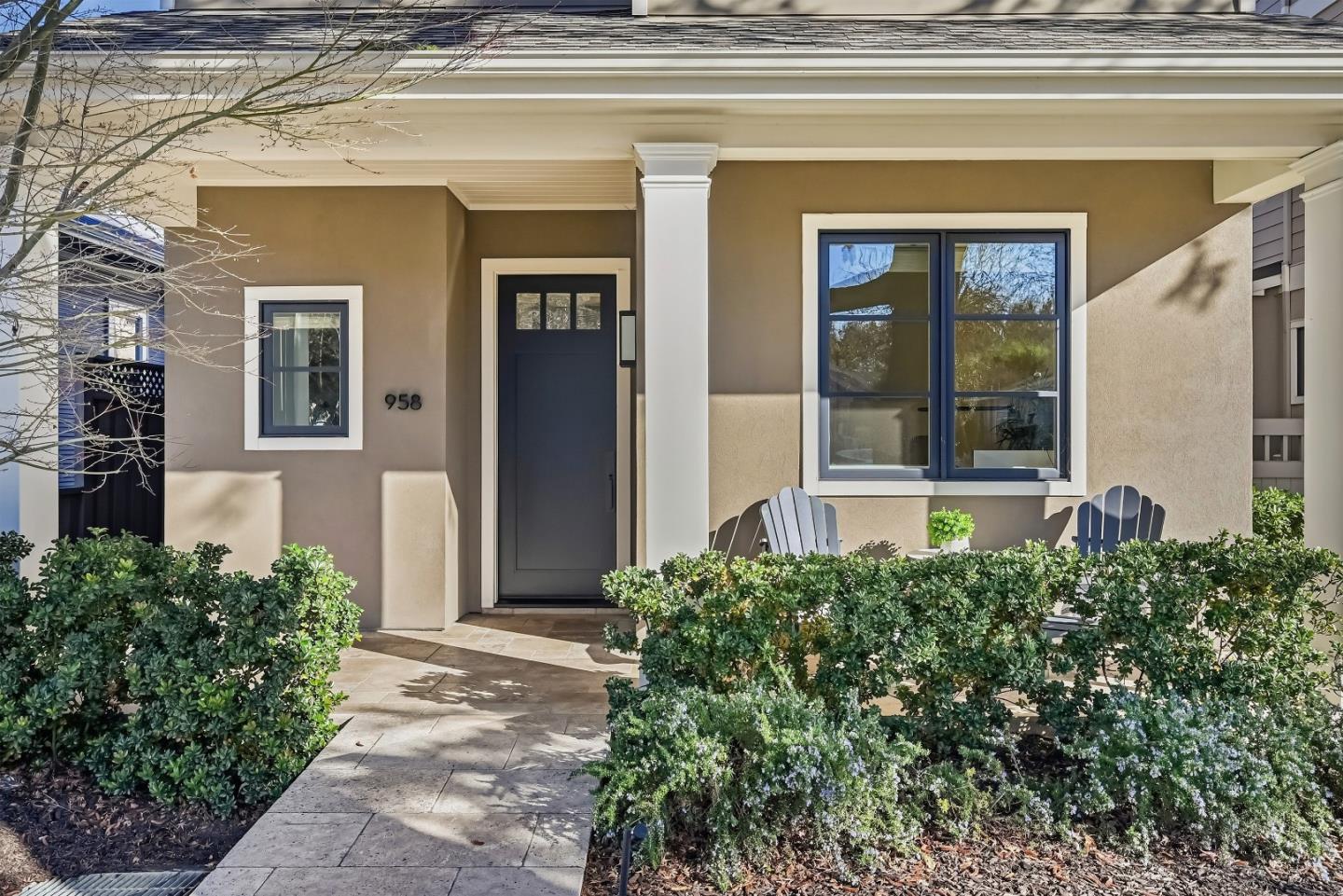 Detail Gallery Image 3 of 29 For 958 California St, Mountain View,  CA 94041 - 4 Beds | 2/1 Baths