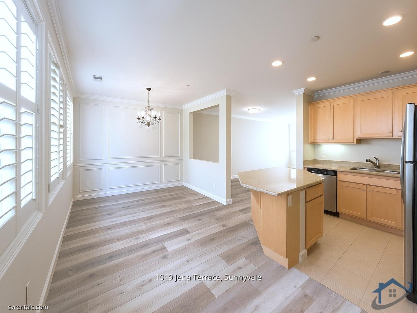 Detail Gallery Image 3 of 19 For 1019 Jena Ter, Sunnyvale,  CA 94089 - 2 Beds | 2/1 Baths