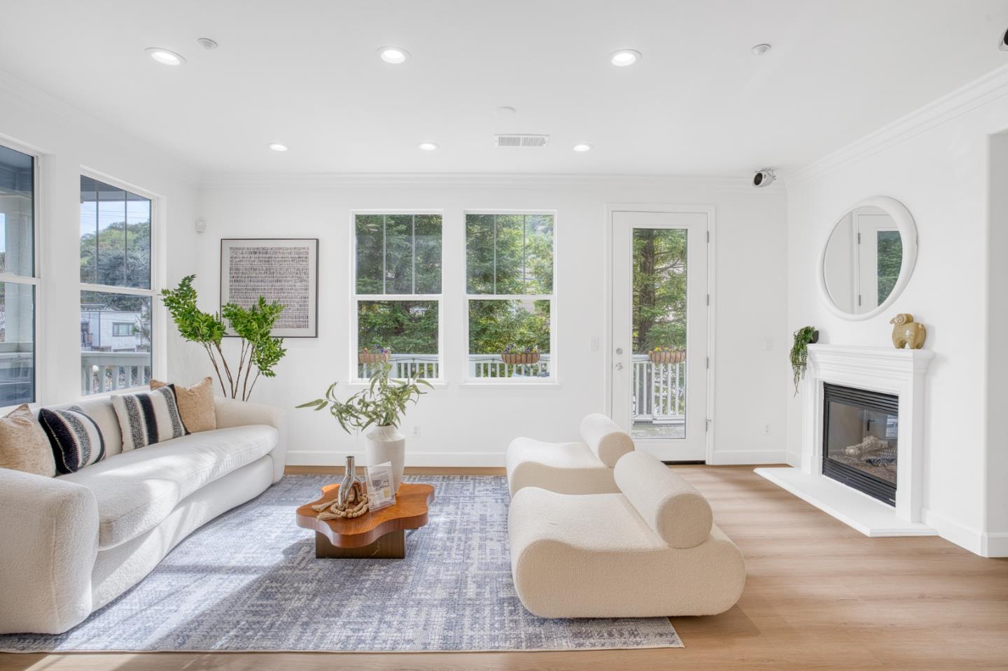 Detail Gallery Image 14 of 51 For 600 Live Oak Way #603,  Belmont,  CA 94002 - 3 Beds | 2/1 Baths