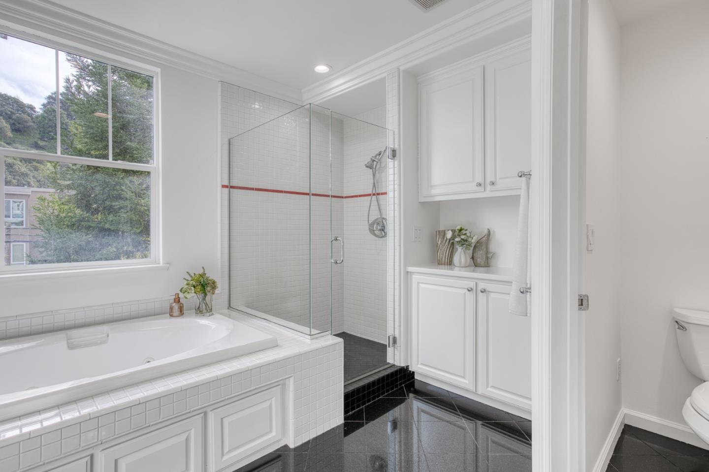 Detail Gallery Image 29 of 51 For 600 Live Oak Way #603,  Belmont,  CA 94002 - 3 Beds | 2/1 Baths