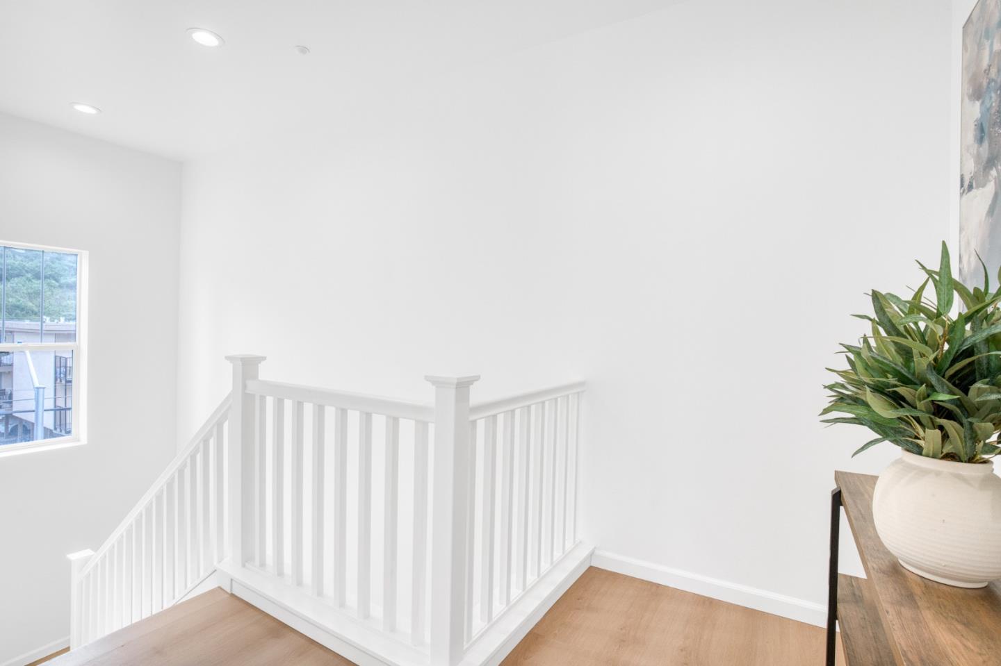 Detail Gallery Image 34 of 51 For 600 Live Oak Way #603,  Belmont,  CA 94002 - 3 Beds | 2/1 Baths