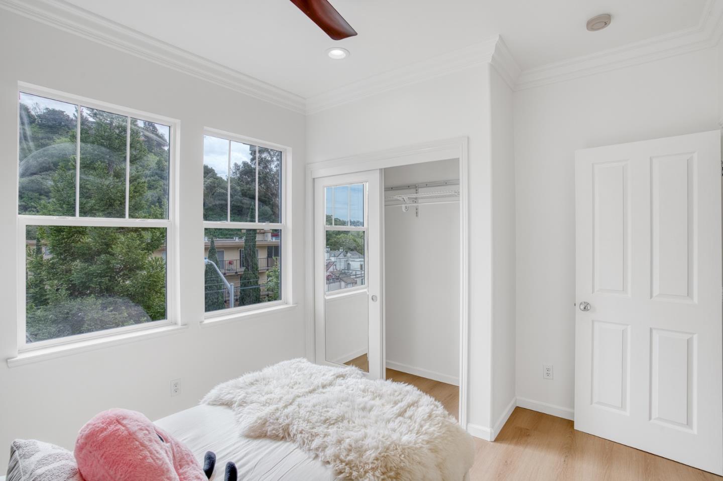 Detail Gallery Image 36 of 51 For 600 Live Oak Way #603,  Belmont,  CA 94002 - 3 Beds | 2/1 Baths