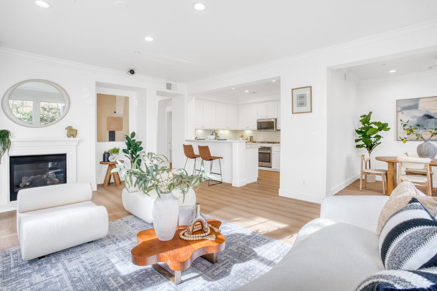 Detail Gallery Image 4 of 51 For 600 Live Oak Way #603,  Belmont,  CA 94002 - 3 Beds | 2/1 Baths