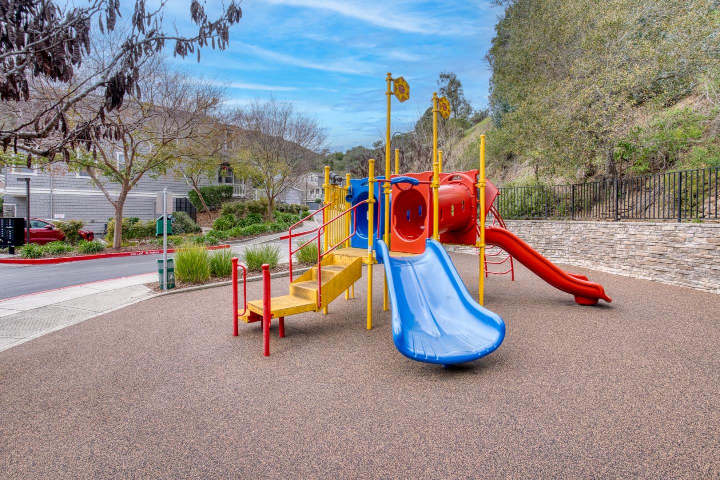 Detail Gallery Image 44 of 51 For 600 Live Oak Way #603,  Belmont,  CA 94002 - 3 Beds | 2/1 Baths