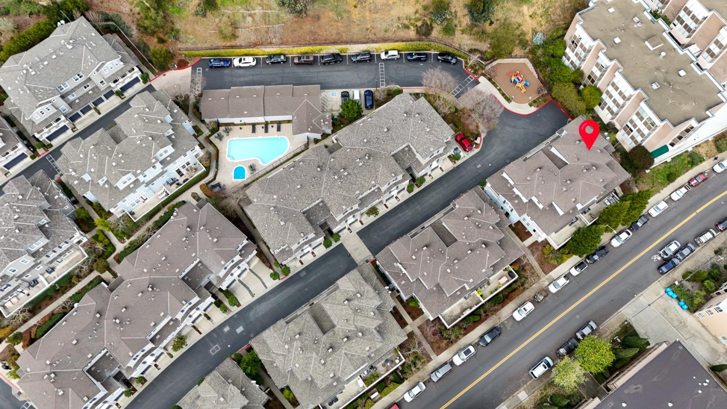 Detail Gallery Image 47 of 51 For 600 Live Oak Way #603,  Belmont,  CA 94002 - 3 Beds | 2/1 Baths