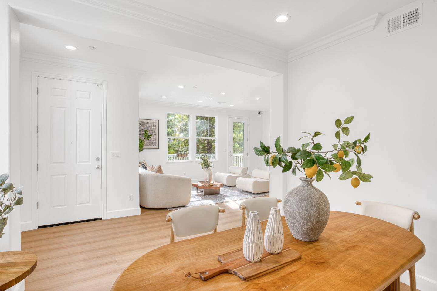 Detail Gallery Image 8 of 51 For 600 Live Oak Way #603,  Belmont,  CA 94002 - 3 Beds | 2/1 Baths