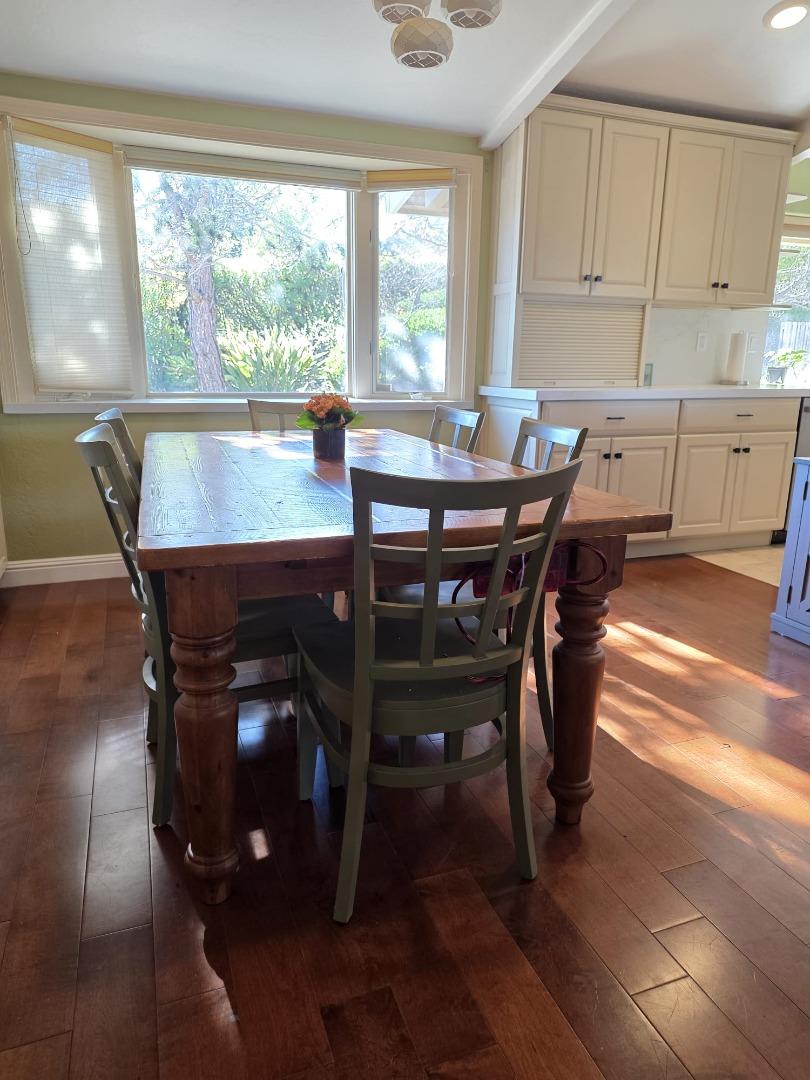 Detail Gallery Image 6 of 16 For 21241 Canyon View Dr, Saratoga,  CA 95070 - 3 Beds | 2 Baths