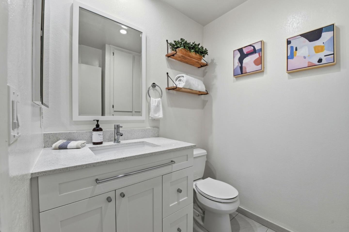 Detail Gallery Image 17 of 20 For 831 W California Ave #V,  Sunnyvale,  CA 94086 - 2 Beds | 1/1 Baths