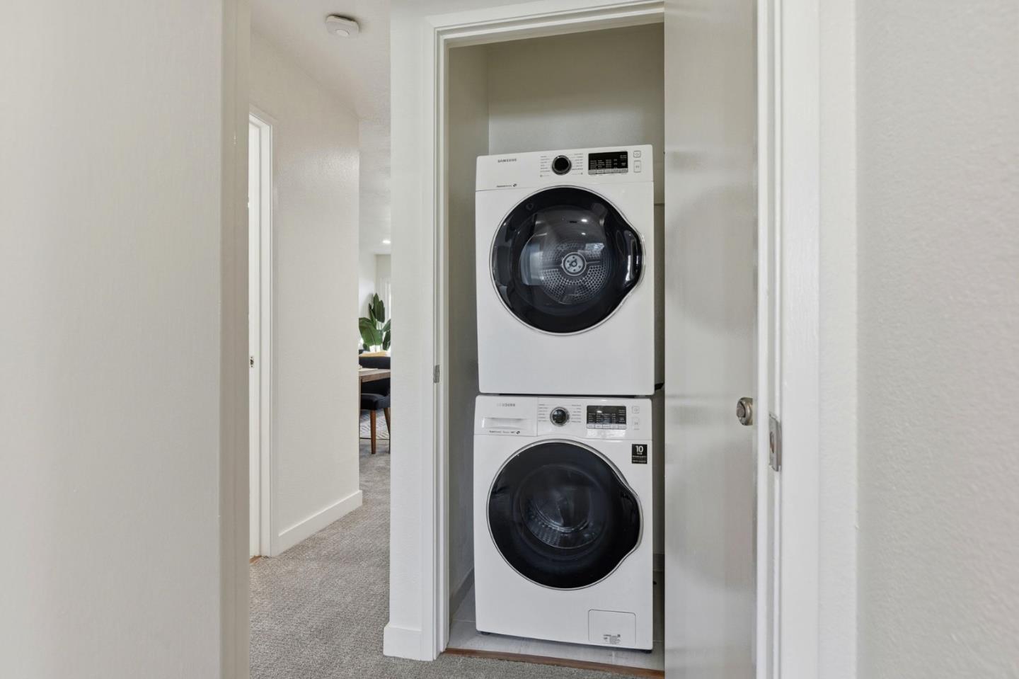 Detail Gallery Image 18 of 20 For 831 W California Ave #V,  Sunnyvale,  CA 94086 - 2 Beds | 1/1 Baths