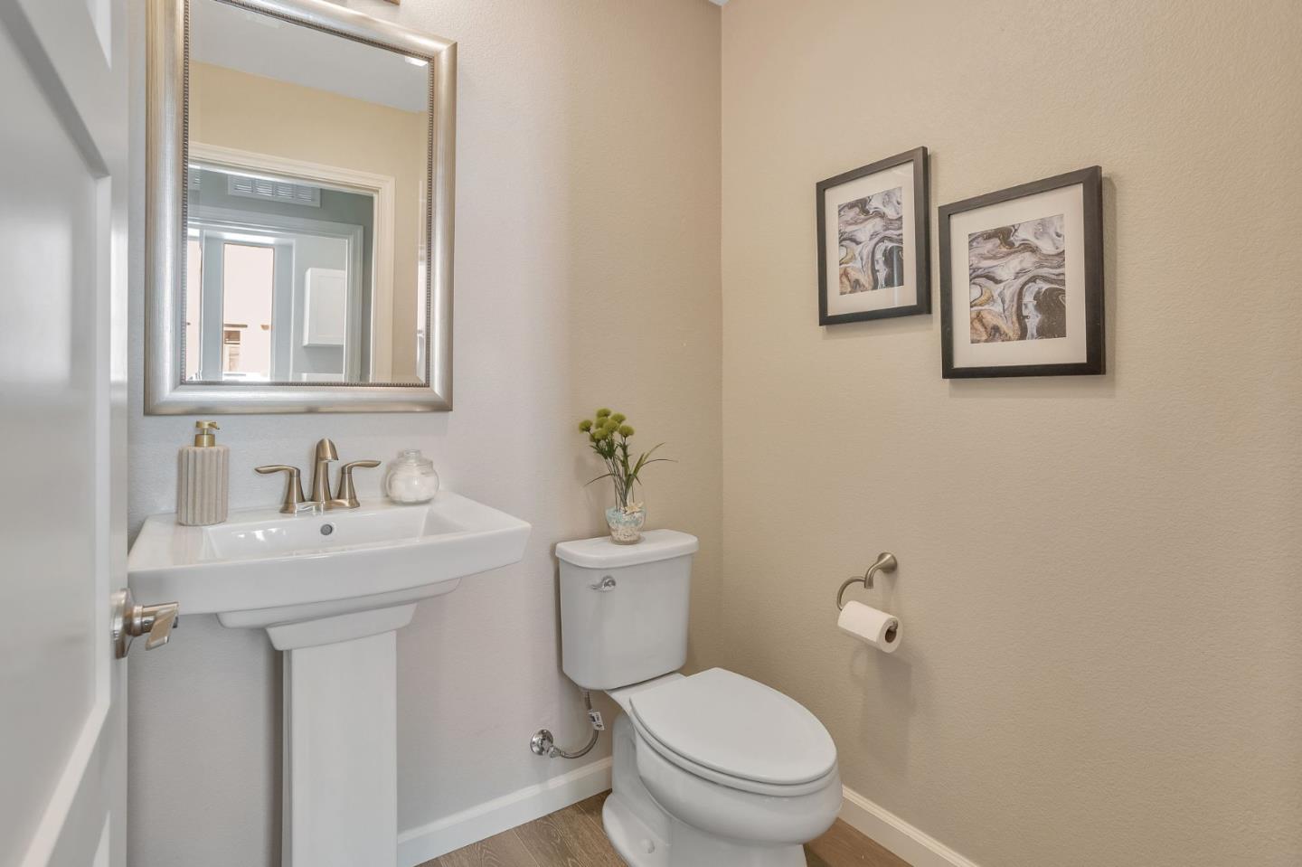 Detail Gallery Image 32 of 59 For 298 Agustin Narvaez St #6,  San Jose,  CA 95136 - 4 Beds | 3/1 Baths