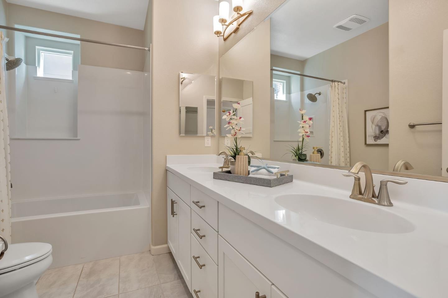 Detail Gallery Image 33 of 59 For 298 Agustin Narvaez St #6,  San Jose,  CA 95136 - 4 Beds | 3/1 Baths