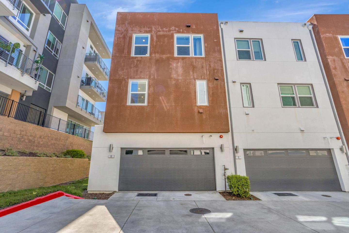 Detail Gallery Image 41 of 59 For 298 Agustin Narvaez St #6,  San Jose,  CA 95136 - 4 Beds | 3/1 Baths