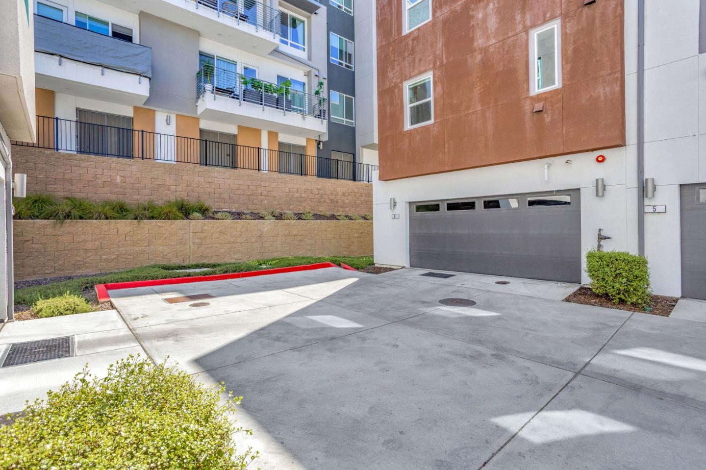 Detail Gallery Image 42 of 59 For 298 Agustin Narvaez St #6,  San Jose,  CA 95136 - 4 Beds | 3/1 Baths