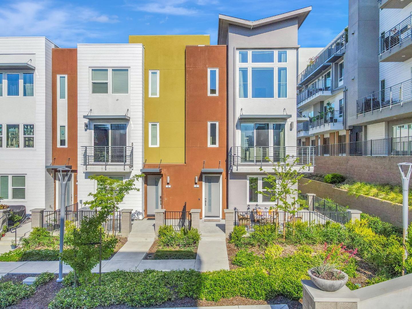 Detail Gallery Image 49 of 59 For 298 Agustin Narvaez St #6,  San Jose,  CA 95136 - 4 Beds | 3/1 Baths