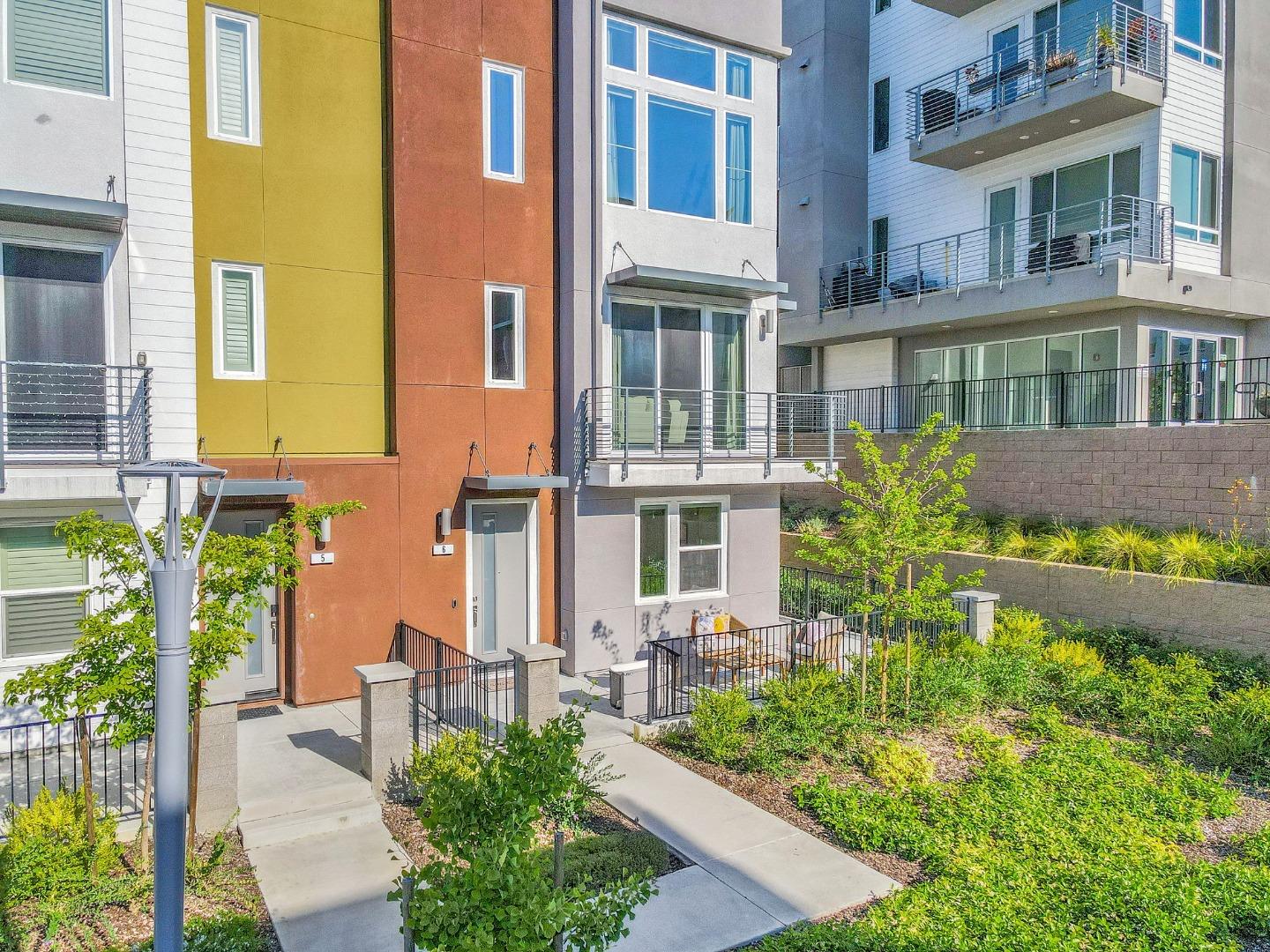 Detail Gallery Image 50 of 59 For 298 Agustin Narvaez St #6,  San Jose,  CA 95136 - 4 Beds | 3/1 Baths