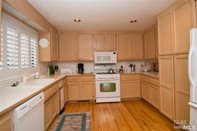 Detail Gallery Image 2 of 4 For 1 Burgundy Way, Yountville,  CA 94599 - – Beds | – Baths