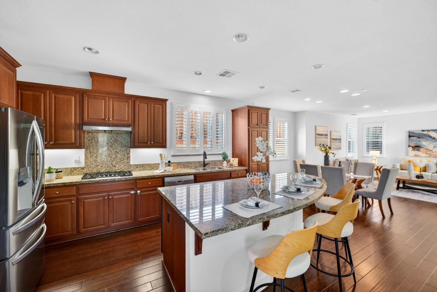 Detail Gallery Image 12 of 49 For 3210 La Rochelle Way, San Jose,  CA 95135 - 4 Beds | 3 Baths