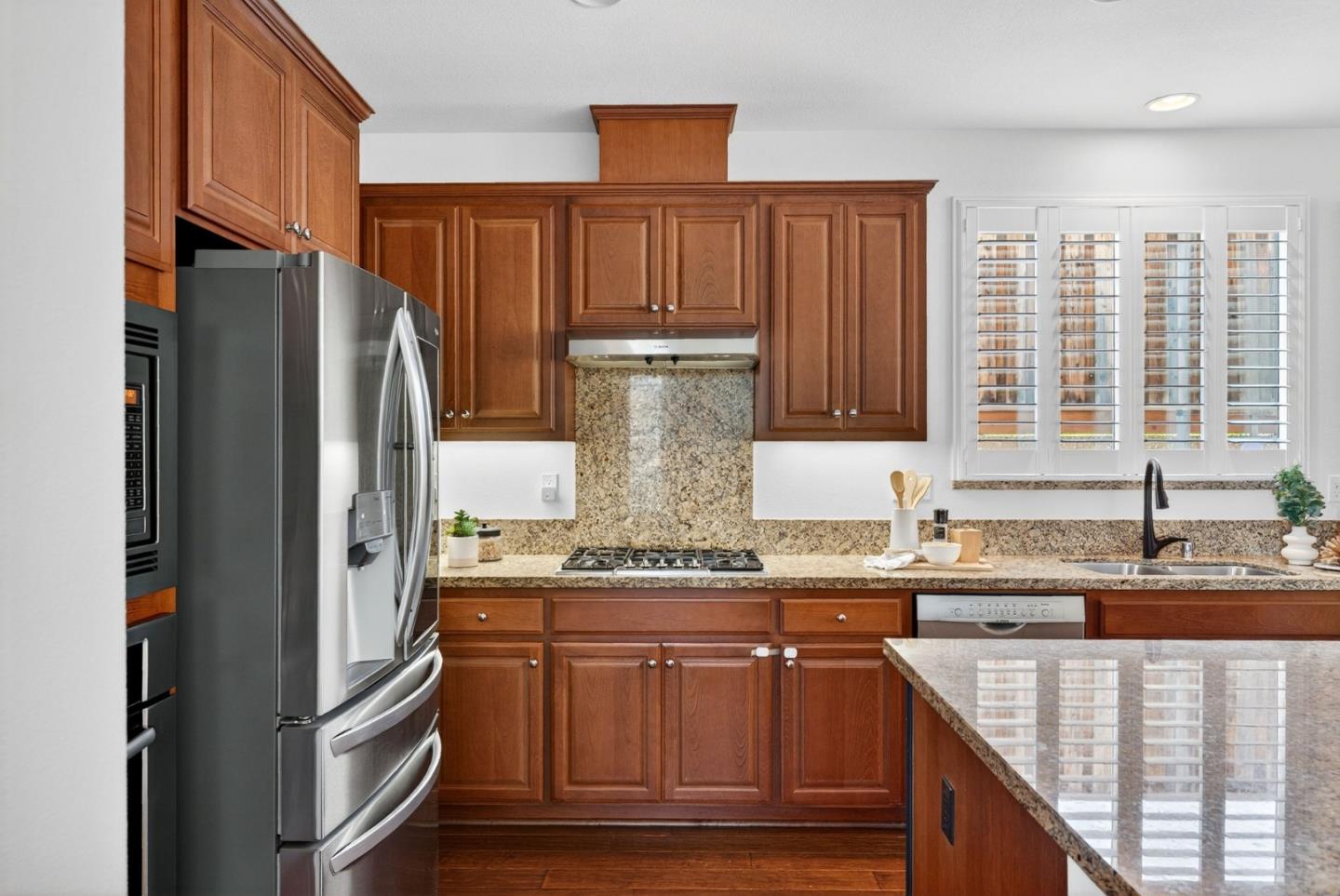 Detail Gallery Image 13 of 49 For 3210 La Rochelle Way, San Jose,  CA 95135 - 4 Beds | 3 Baths