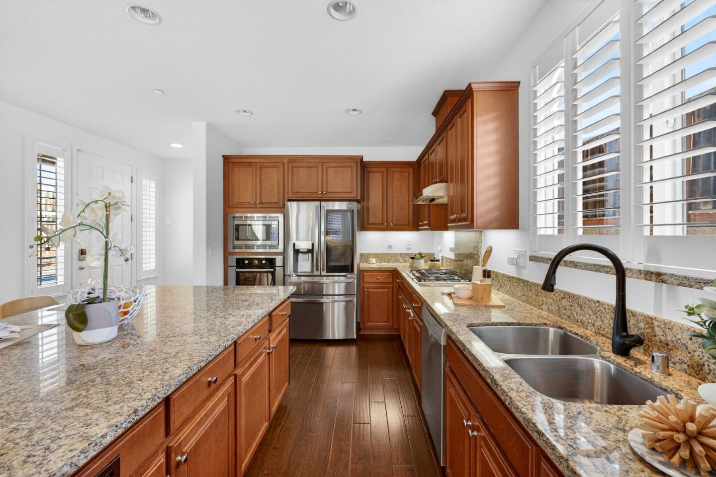 Detail Gallery Image 15 of 49 For 3210 La Rochelle Way, San Jose,  CA 95135 - 4 Beds | 3 Baths