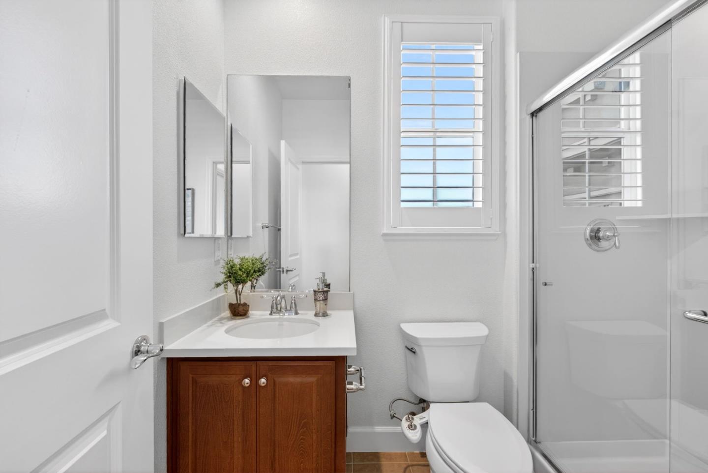 Detail Gallery Image 20 of 49 For 3210 La Rochelle Way, San Jose,  CA 95135 - 4 Beds | 3 Baths