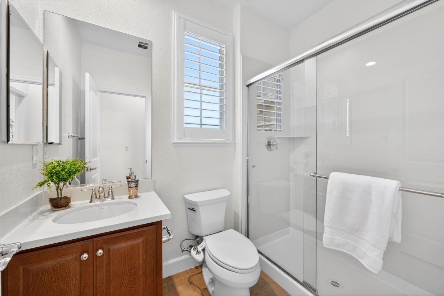 Detail Gallery Image 21 of 49 For 3210 La Rochelle Way, San Jose,  CA 95135 - 4 Beds | 3 Baths