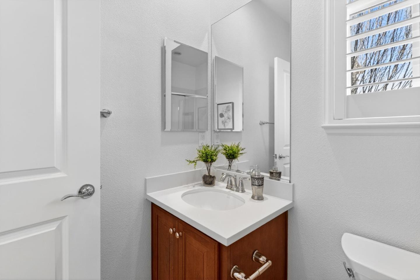 Detail Gallery Image 22 of 49 For 3210 La Rochelle Way, San Jose,  CA 95135 - 4 Beds | 3 Baths