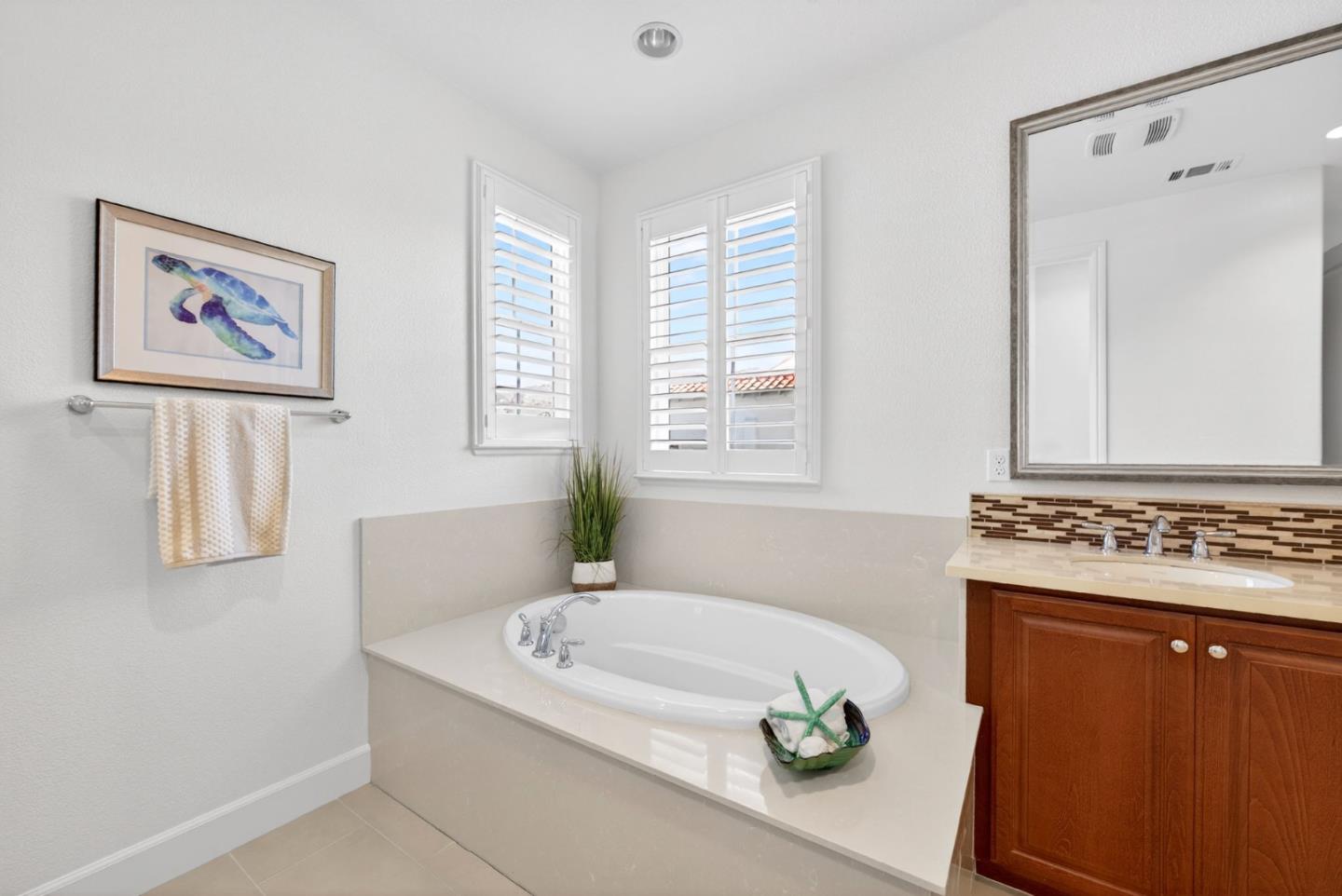 Detail Gallery Image 35 of 49 For 3210 La Rochelle Way, San Jose,  CA 95135 - 4 Beds | 3 Baths