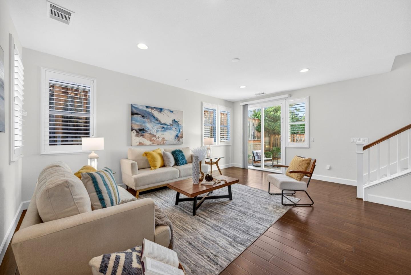 Detail Gallery Image 8 of 49 For 3210 La Rochelle Way, San Jose,  CA 95135 - 4 Beds | 3 Baths