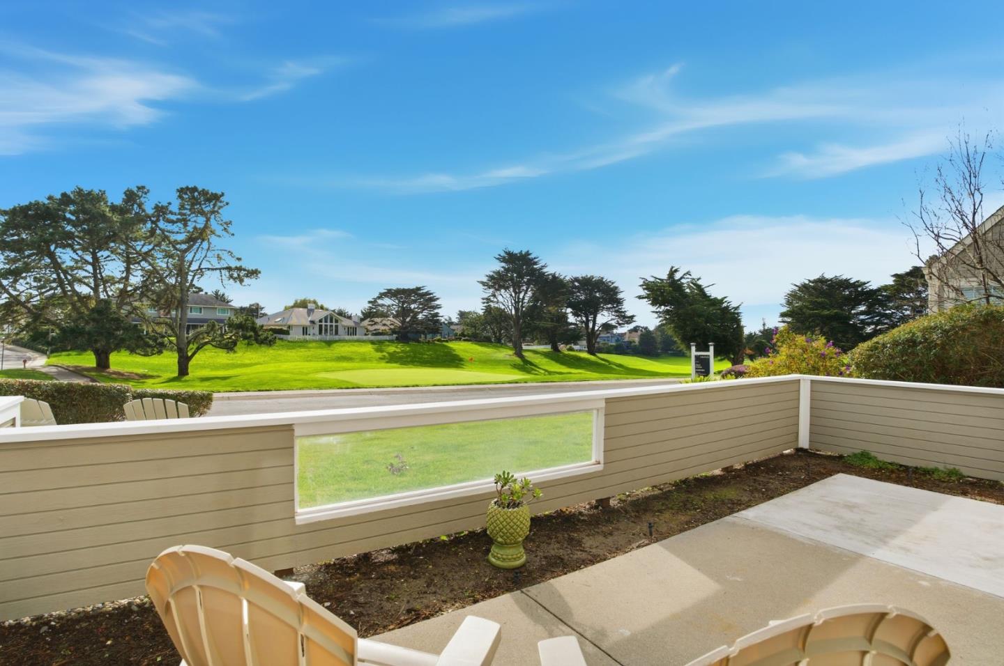 Detail Gallery Image 3 of 72 For 25 Merion Rd, Half Moon Bay,  CA 94019 - 3 Beds | 2/1 Baths