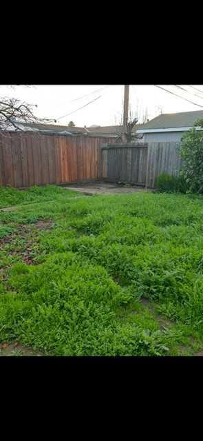 Detail Gallery Image 4 of 8 For 1852 Dale Ave, San Mateo,  CA 94401 - 4 Beds | 3 Baths