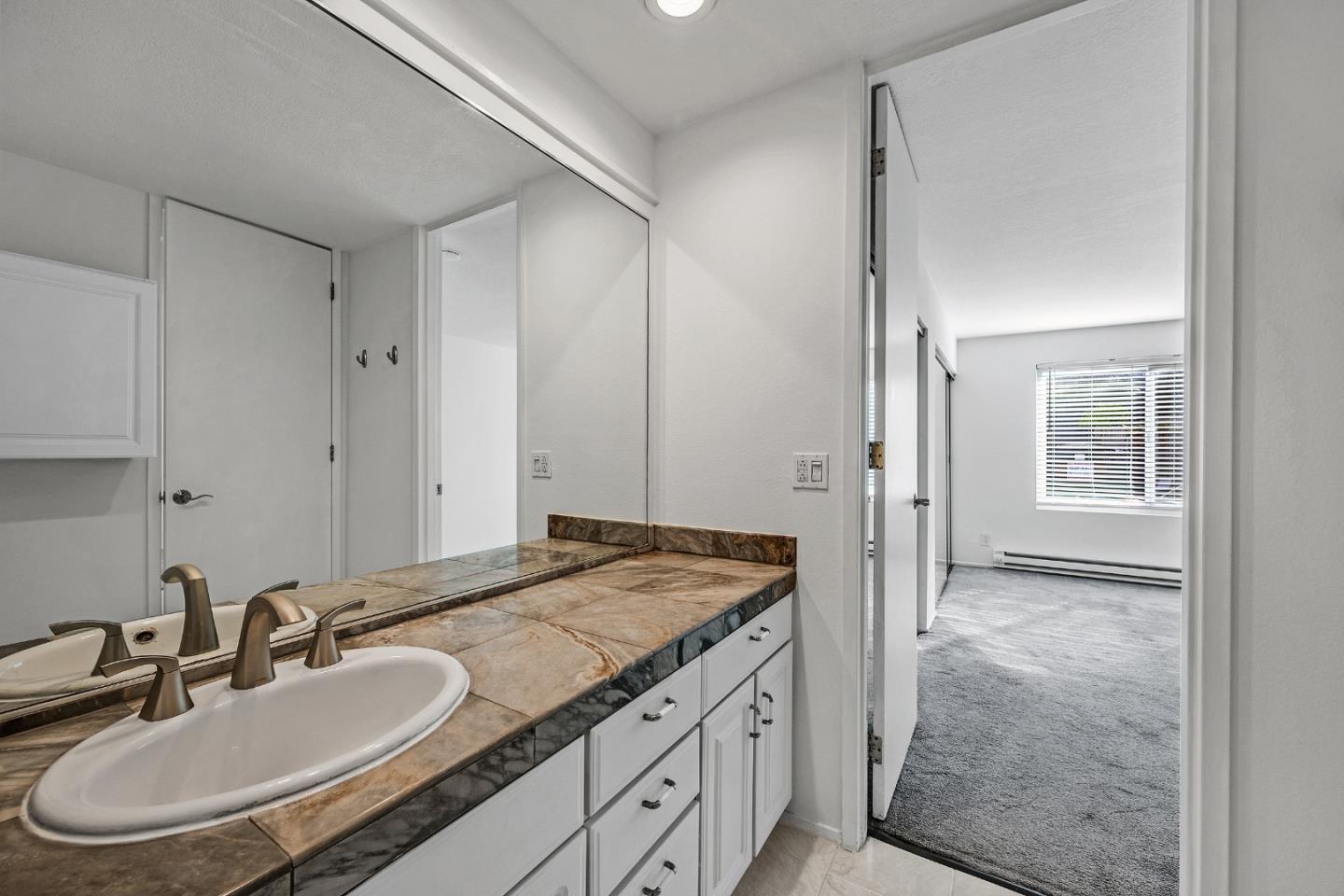 Detail Gallery Image 14 of 32 For 6145 Shelter Creek Ln, San Bruno,  CA 94066 - 1 Beds | 1 Baths