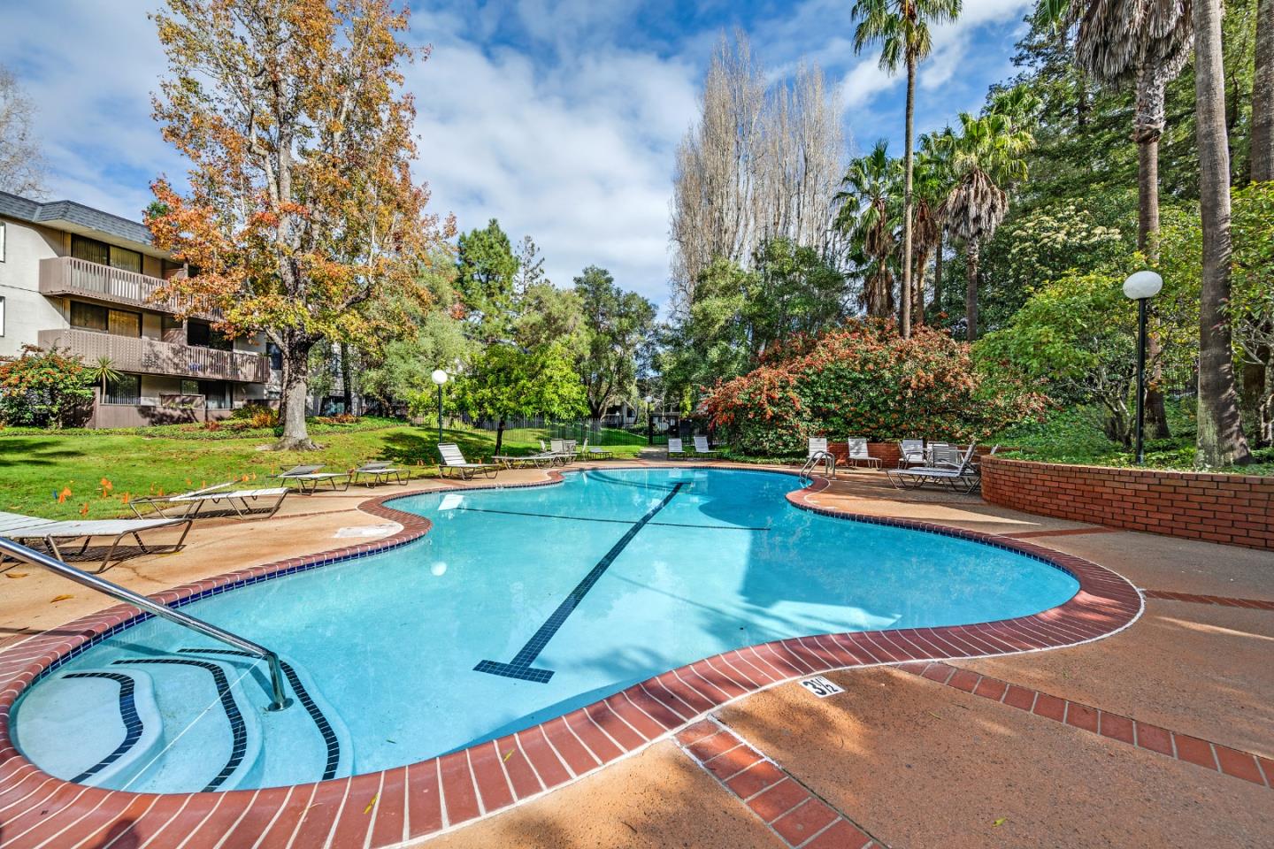 Detail Gallery Image 21 of 32 For 6145 Shelter Creek Ln, San Bruno,  CA 94066 - 1 Beds | 1 Baths