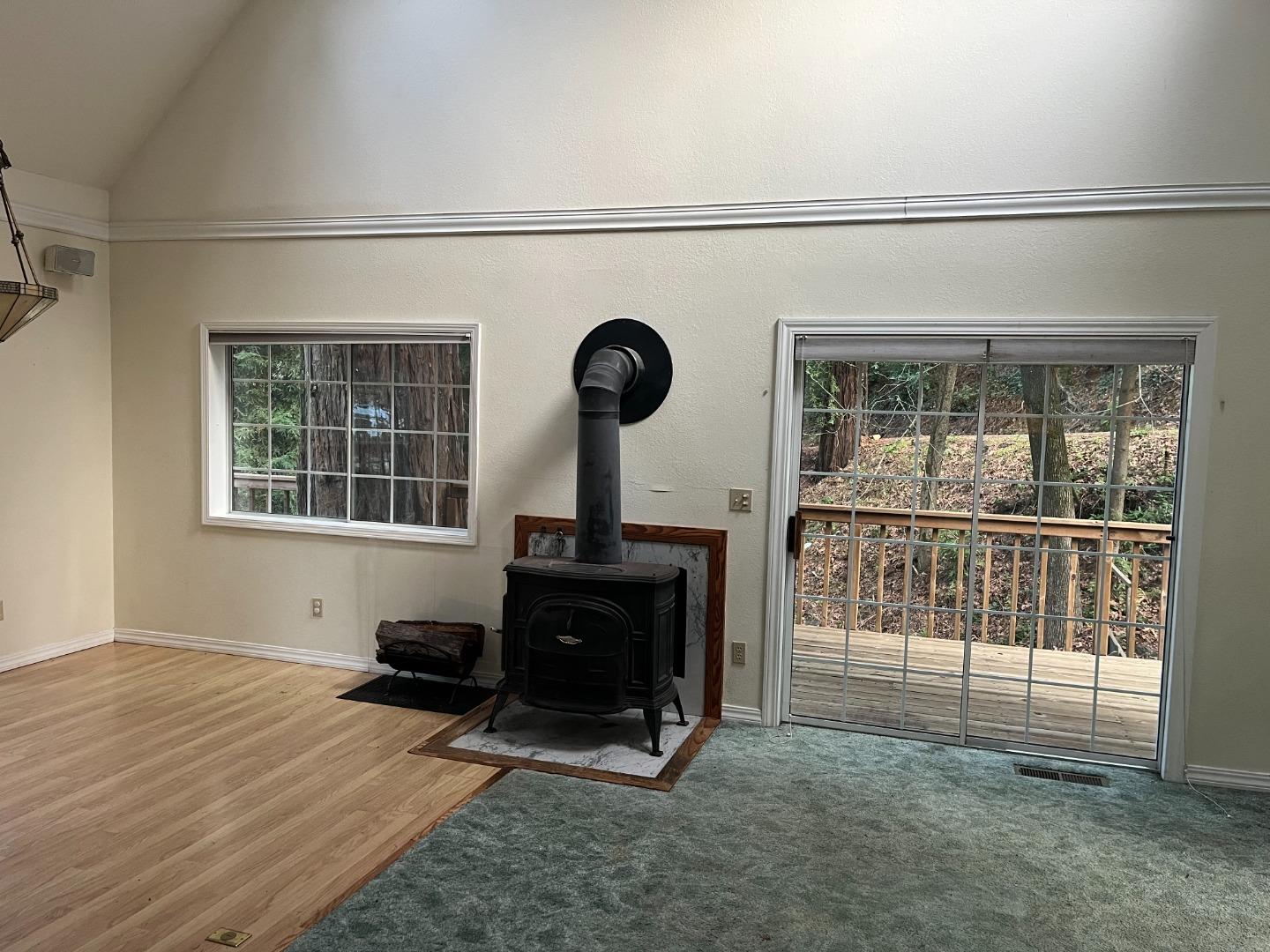 Detail Gallery Image 6 of 14 For 18165 Santa Ana Rd, Los Gatos,  CA 95033 - 2 Beds | 3 Baths