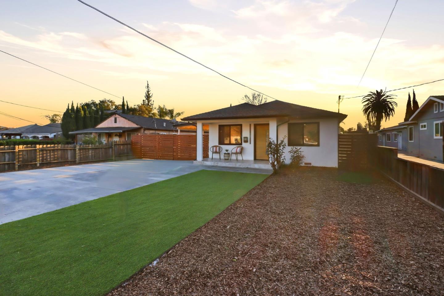 Front Image Thumbnail for ML82030774