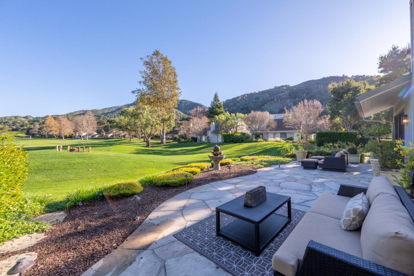 Detail Gallery Image 11 of 24 For 9502 Alder Ct, Carmel,  CA 93923 - 3 Beds | 3/1 Baths