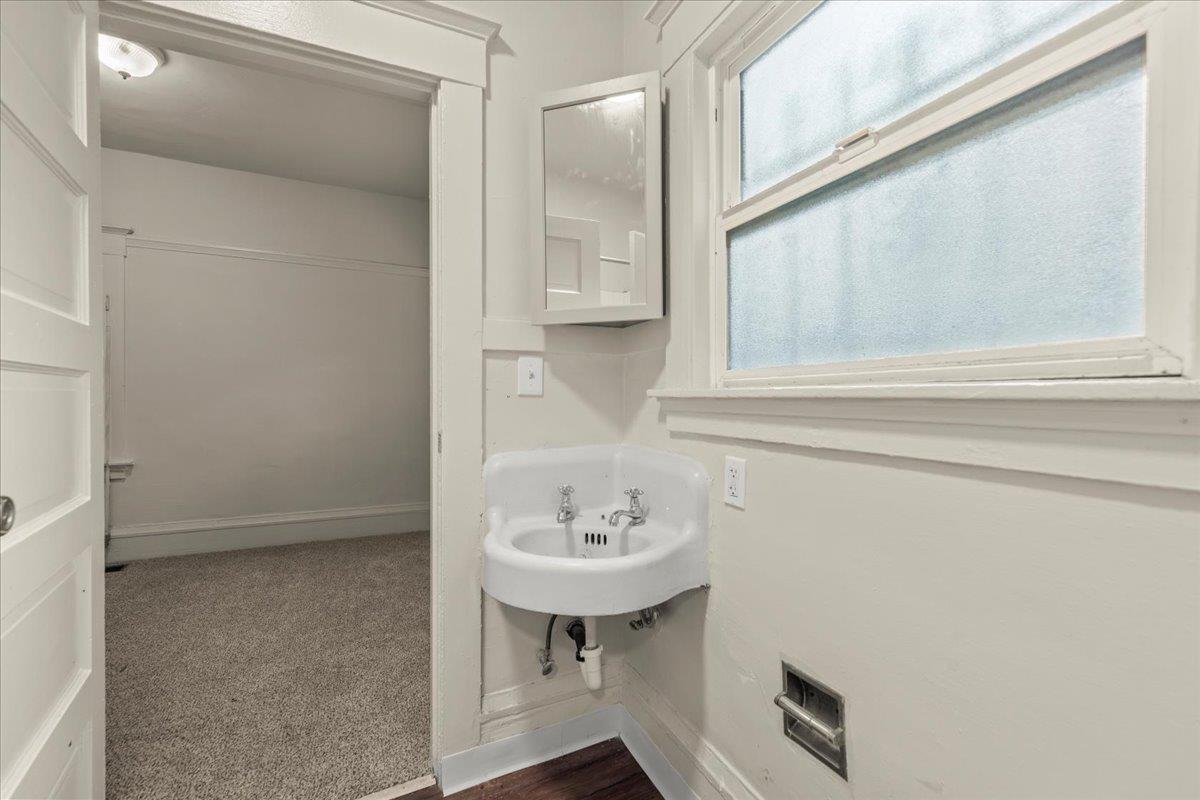 Detail Gallery Image 14 of 20 For 1736 23rd Ave, Oakland,  CA 94606 - – Beds | – Baths