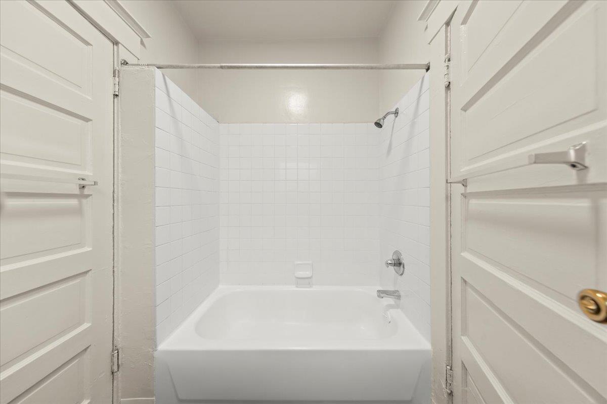 Detail Gallery Image 15 of 20 For 1736 23rd Ave, Oakland,  CA 94606 - – Beds | – Baths