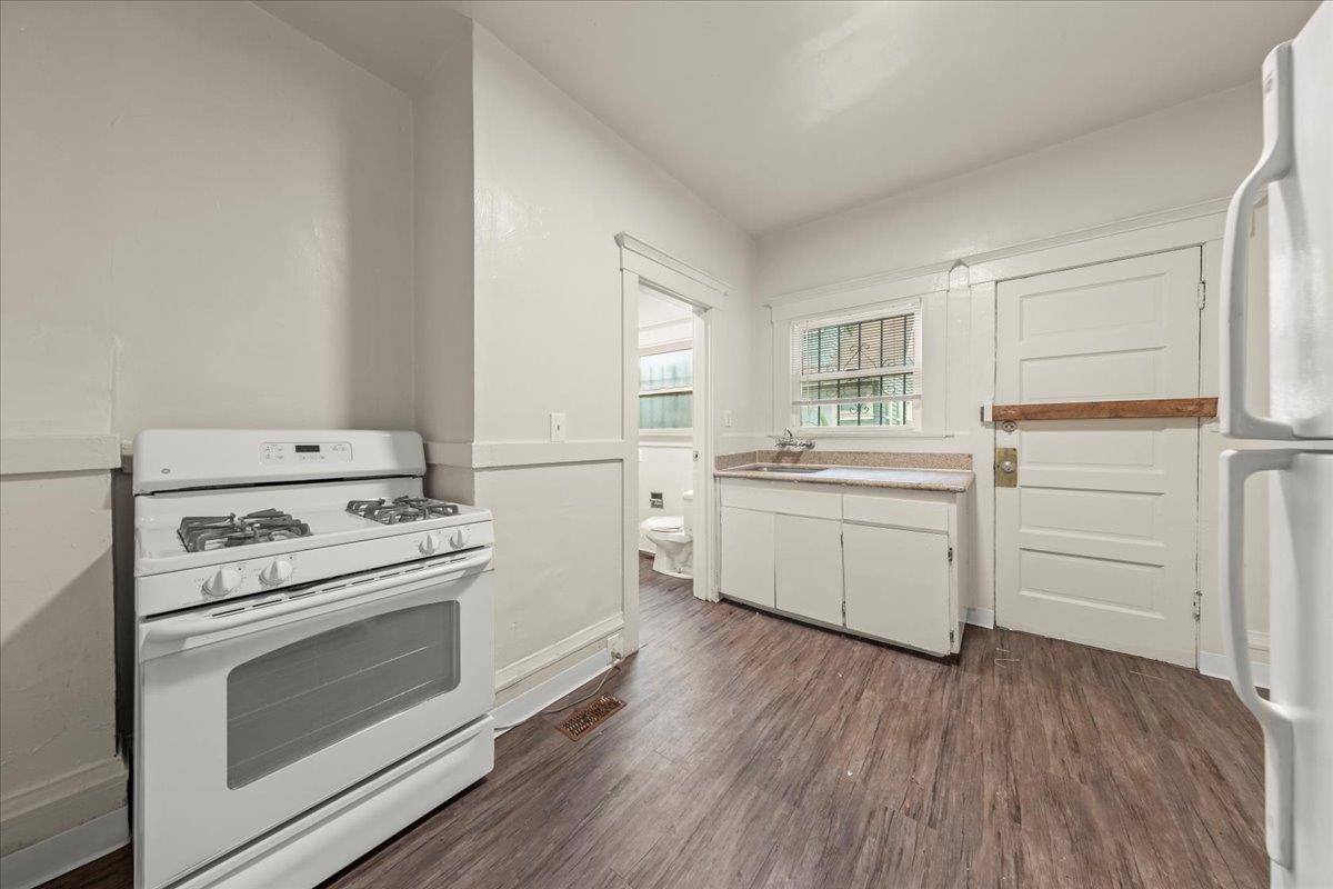 Detail Gallery Image 16 of 20 For 1736 23rd Ave, Oakland,  CA 94606 - – Beds | – Baths