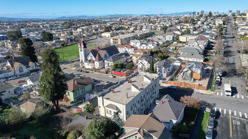 Detail Gallery Image 3 of 20 For 1736 23rd Ave, Oakland,  CA 94606 - – Beds | – Baths