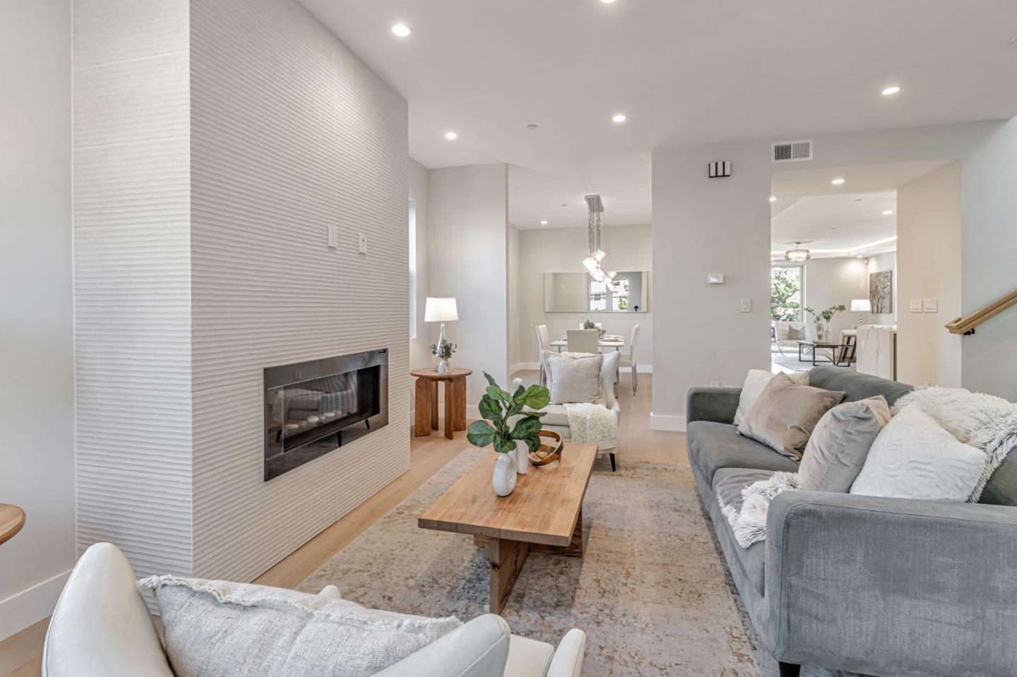 Detail Gallery Image 20 of 23 For 1066 Larch Ave, Moraga,  CA 94556 - 5 Beds | 4/1 Baths