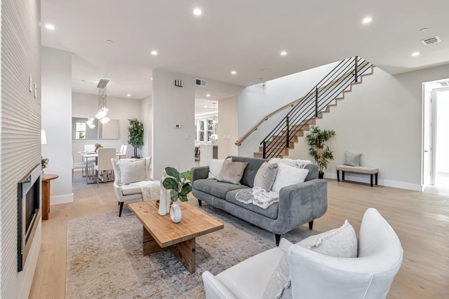 Detail Gallery Image 21 of 23 For 1066 Larch Ave, Moraga,  CA 94556 - 5 Beds | 4/1 Baths