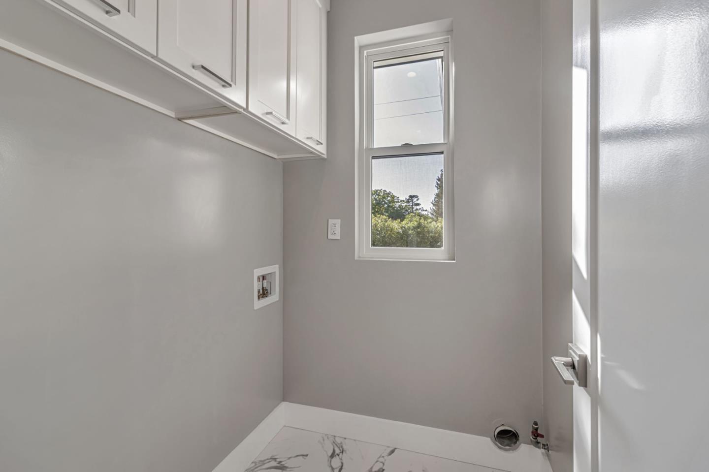 Detail Gallery Image 24 of 90 For 1066 Larch Ave, Moraga,  CA 94556 - 5 Beds | 4/1 Baths