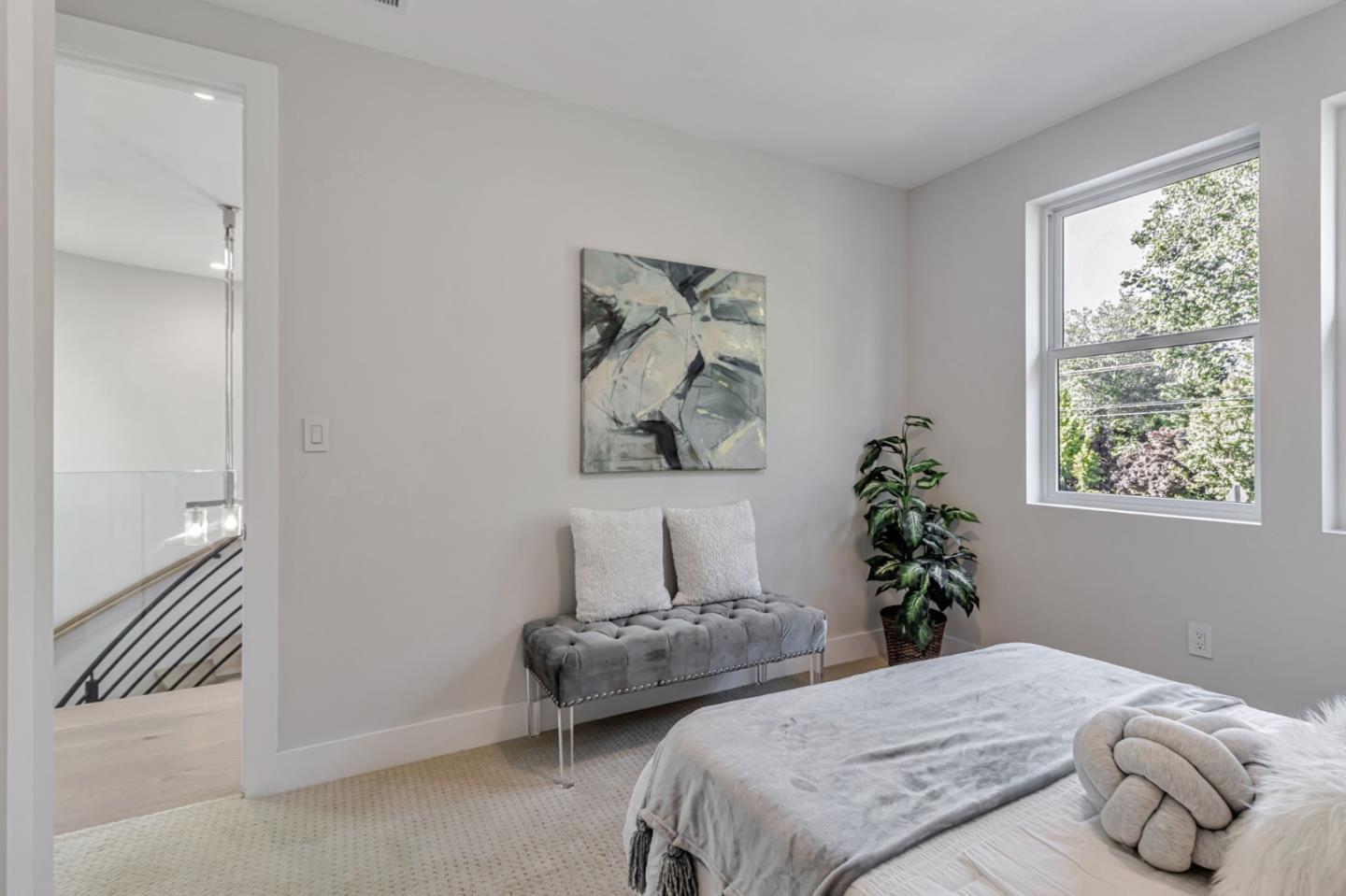 Detail Gallery Image 34 of 90 For 1066 Larch Ave, Moraga,  CA 94556 - 5 Beds | 4/1 Baths